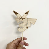 Cake topper "chiffre pikachu"
