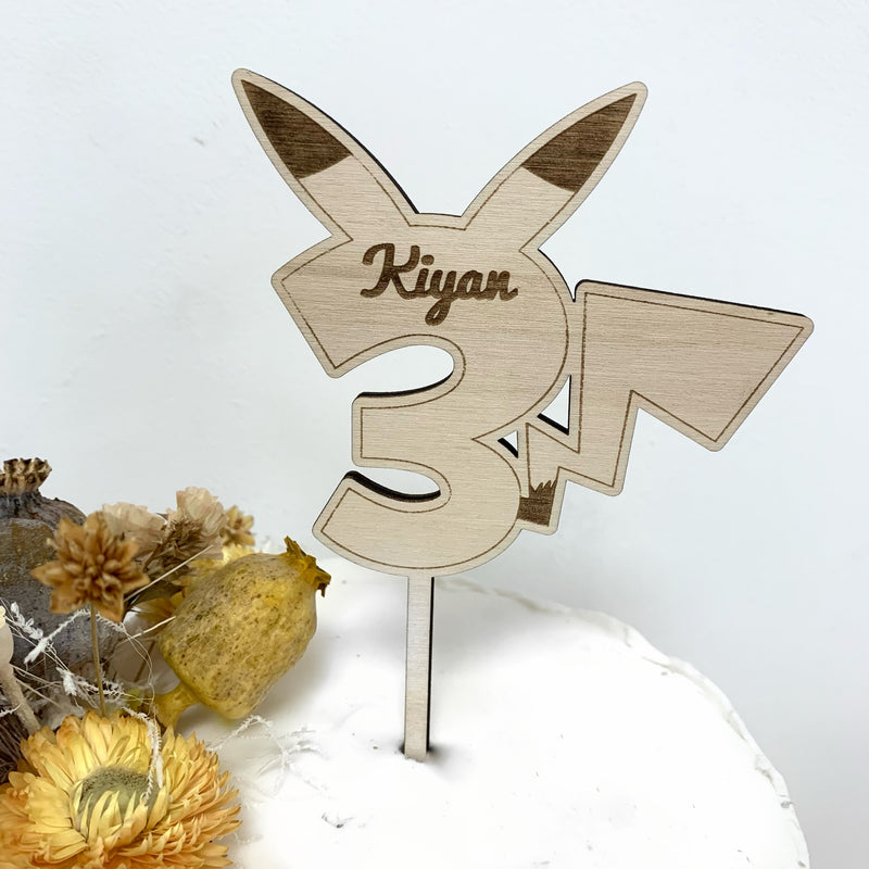 Cake topper "chiffre pikachu"